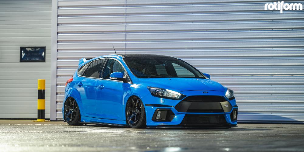  Ford Focus with Rotiform KB1